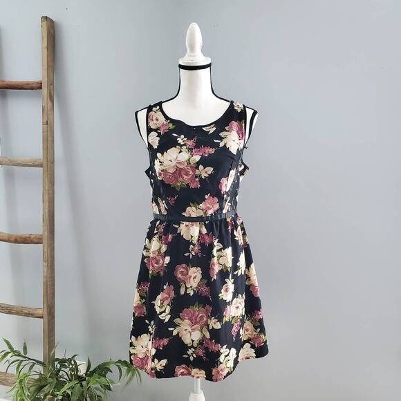 Three Pink Hearts Sleeveless Floral Blouson Dress Junior 11 - Picture 1 of 9